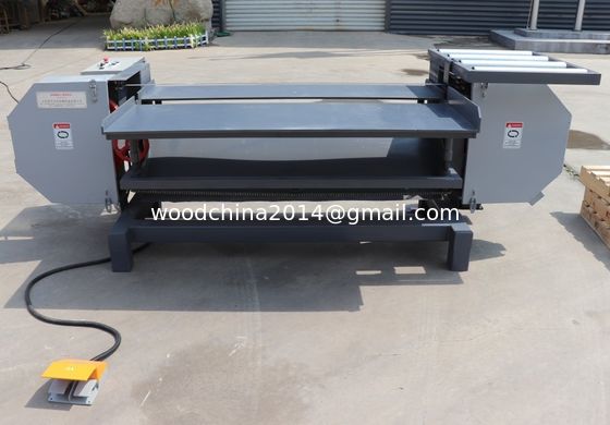 Thiết bị cắt đứt pallet gỗ cho cắt móng Pallet Dismantler Max Width 1750mm