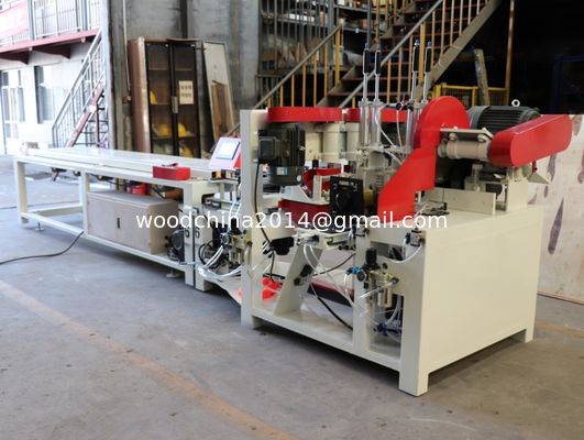 Máy cắt móng gỗ được sử dụng để cắt rác gỗ