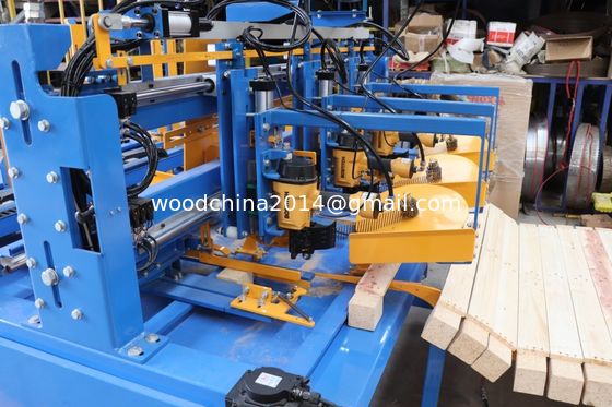 Thiết bị đinh tự động bằng khối gỗ pallet EPAL Pallet Feet Connection Nailer