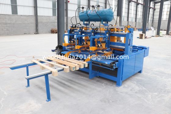 Máy đóng đinh khối gỗ tự động