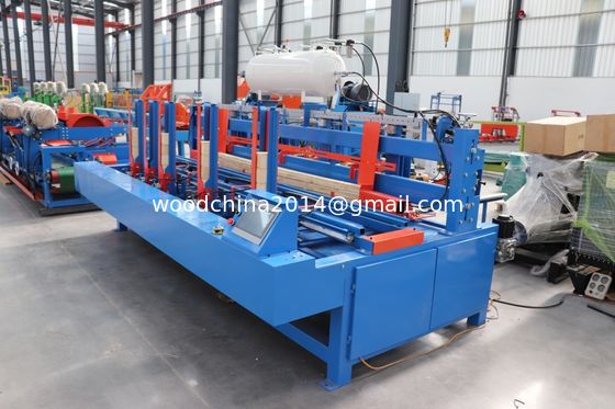 Máy đóng đinh khối gỗ tự động