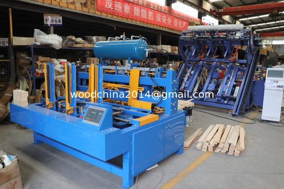 Máy đóng đinh khối gỗ tự động