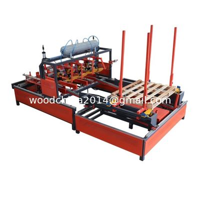 Máy sản xuất pallet bằng gỗ theo chiều ngang bán tự động Máy đóng đinh pallet