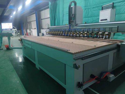 100pcs mỗi giờ Capacity Acoustic Panel Nailing Machine Máy cách nhiệt âm thanh Panel Making Machine