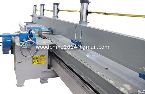 Máy cưa hình tròn bàn trượt xem Bảng cắt gỗ Edger Saw Machine với tự động cho ăn
